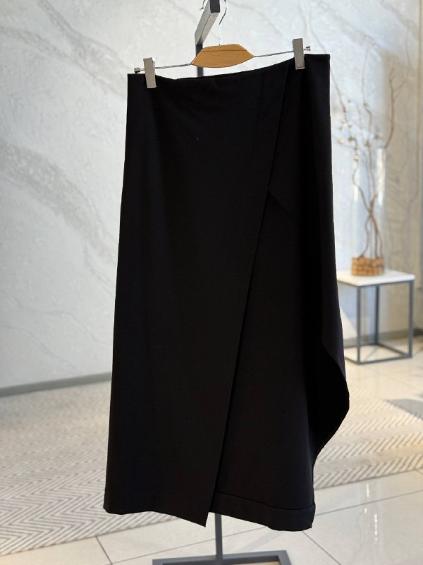 Юбка Erik Laffero черн джерси