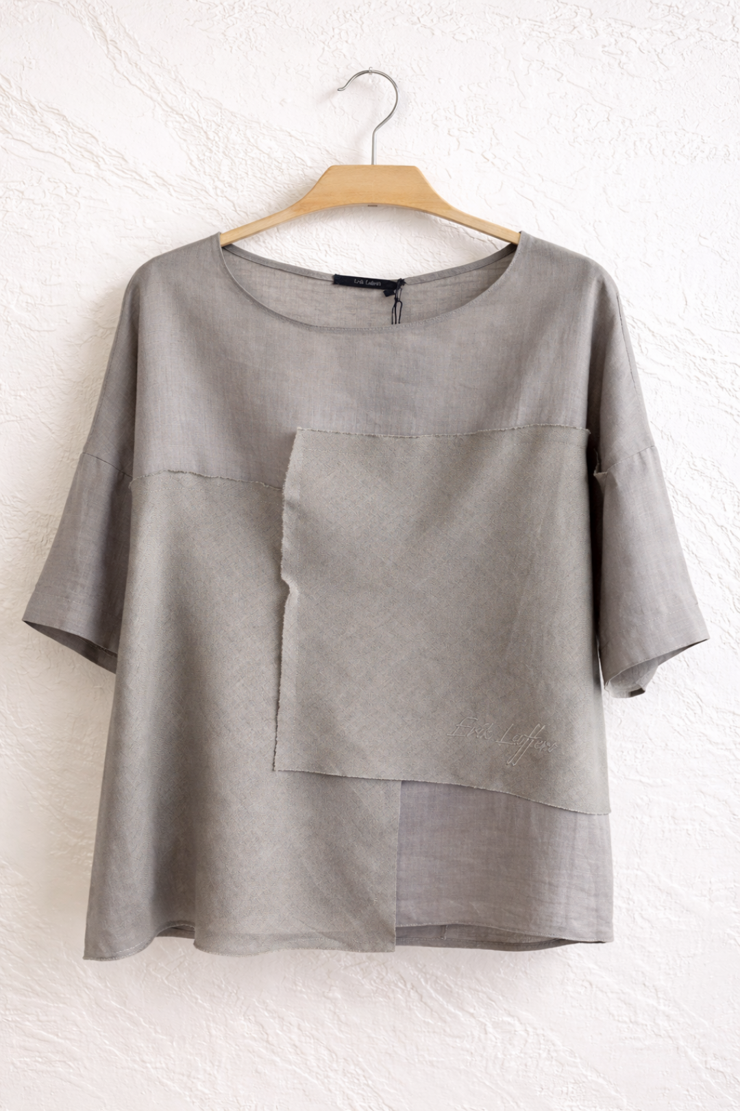 Костюм  Erik Laffero беж лён квадрат