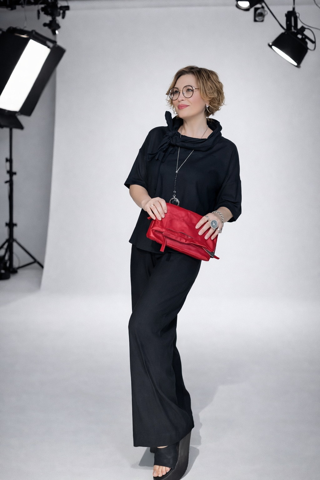 Костюм Erik Laffero черн лён квадрат